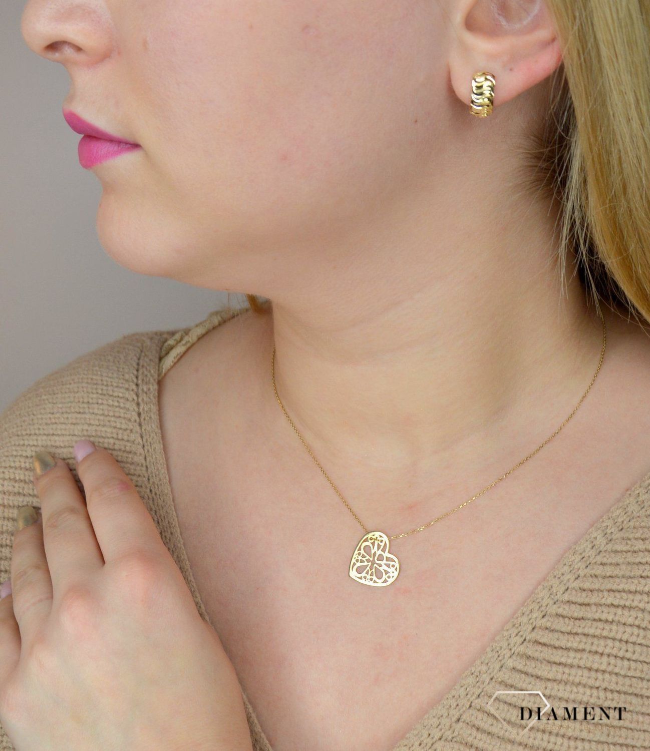 Złote kolczyki 585 grawerowane KL 1637B 585.jpg